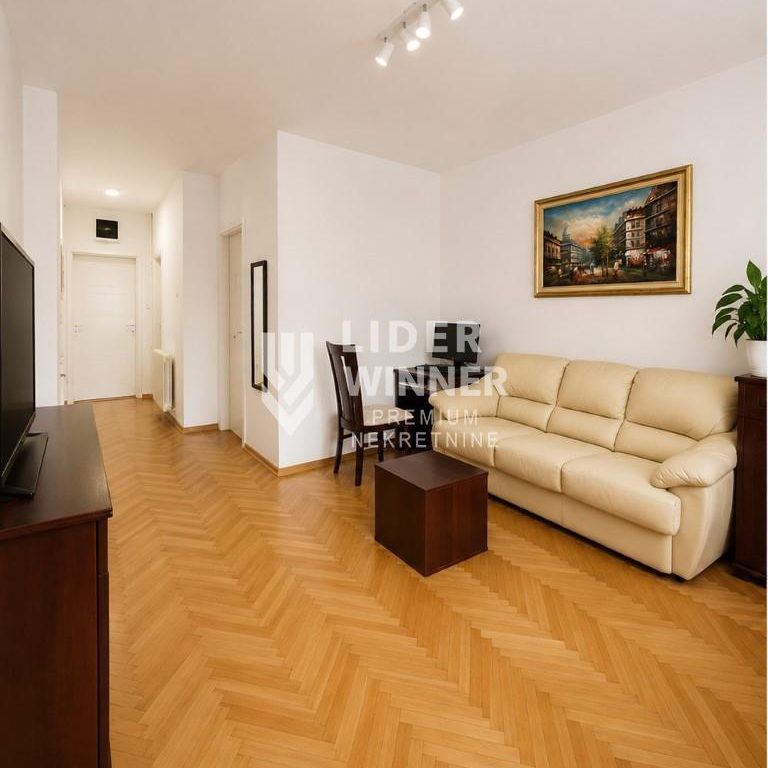 Troiposoban stan na prodaju, Krunski Venac, Beograd, 76m², 360.000 €