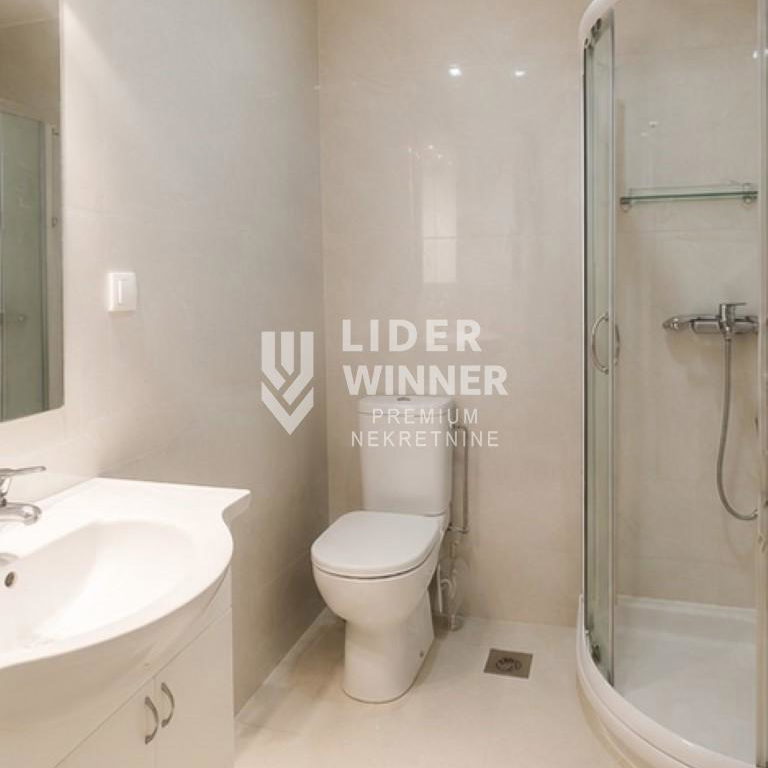 Troiposoban stan na prodaju, Krunski Venac, Beograd, 76m², 360.000 €