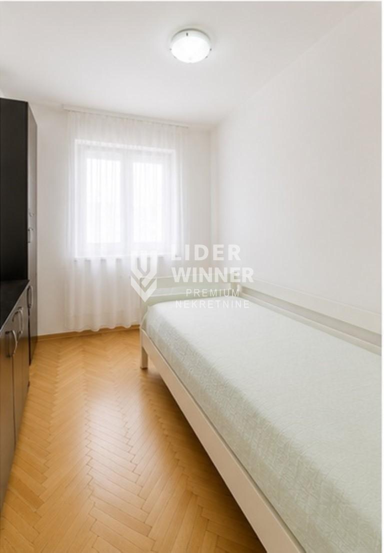 Troiposoban stan na prodaju, Krunski Venac, Beograd, 76m², 360.000 €