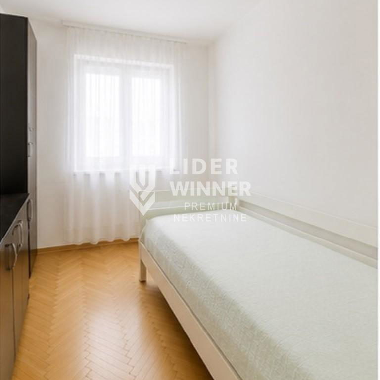 Troiposoban stan na prodaju, Krunski Venac, Beograd, 76m², 360.000 €