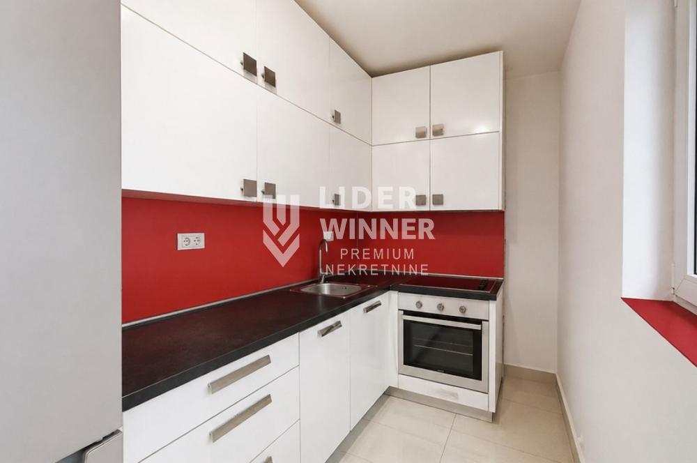 Troiposoban stan na prodaju, Krunski Venac, Beograd, 76m², 360.000 €