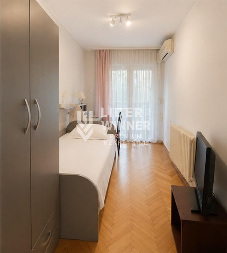Troiposoban stan na prodaju, Krunski Venac, Beograd, 76m², 360.000 €