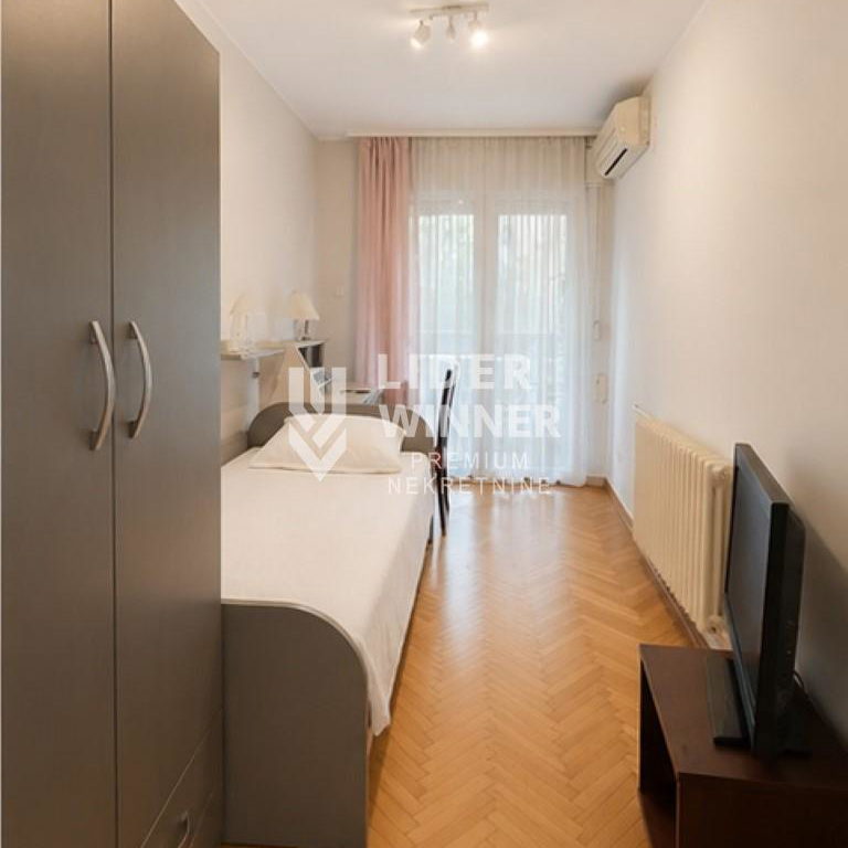 Troiposoban stan na prodaju, Krunski Venac, Beograd, 76m², 360.000 €