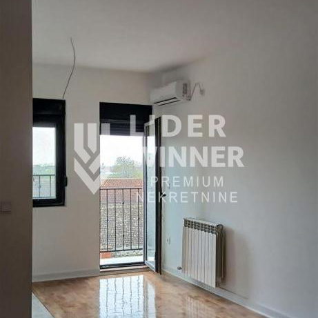 Trosoban stan na prodaju, Batajnica, Beograd, 65m², 165.000 €