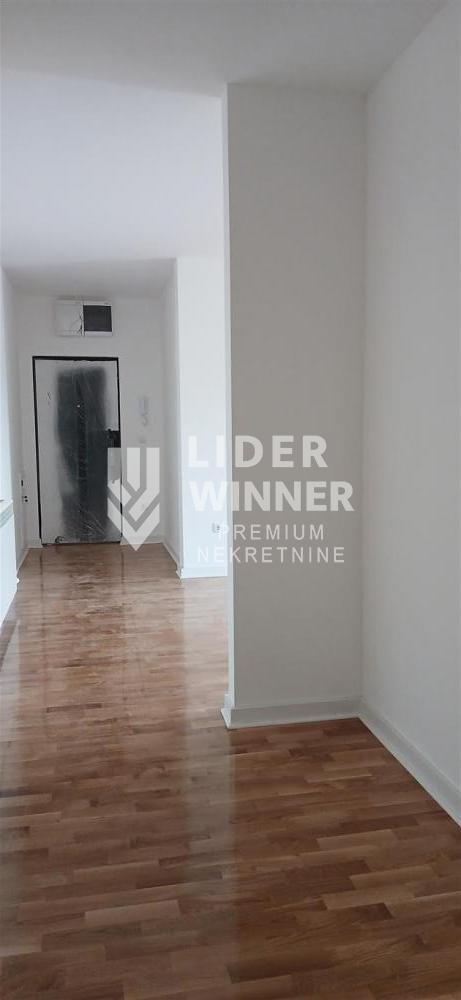148120548-9-20260422155153 Trosoban stan na prodaju, Batajnica, Beograd, 65m², 165.000 €