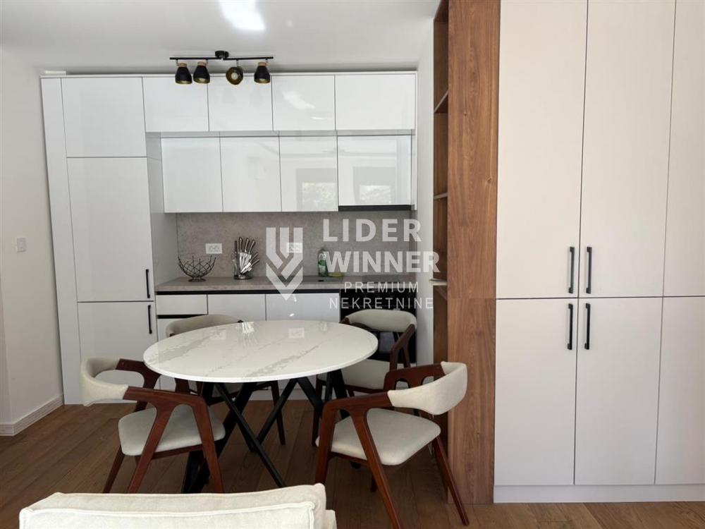 Dvosoban stan na prodaju, Lekino Brdo, Beograd, 40m², 250.000 €