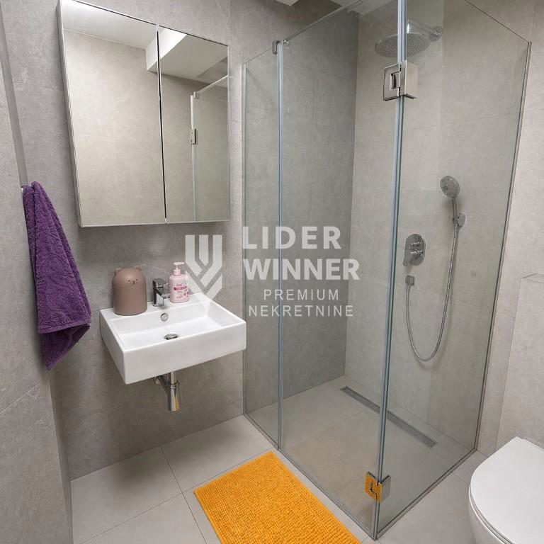 Trosoban stan na prodaju, Neimar, Beograd, 69m², 3. sprat, 315.000 €