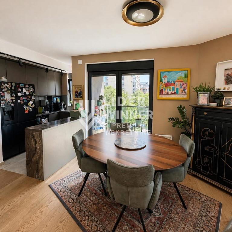 Trosoban stan na prodaju, Neimar, Beograd, 69m², 3. sprat, 315.000 €