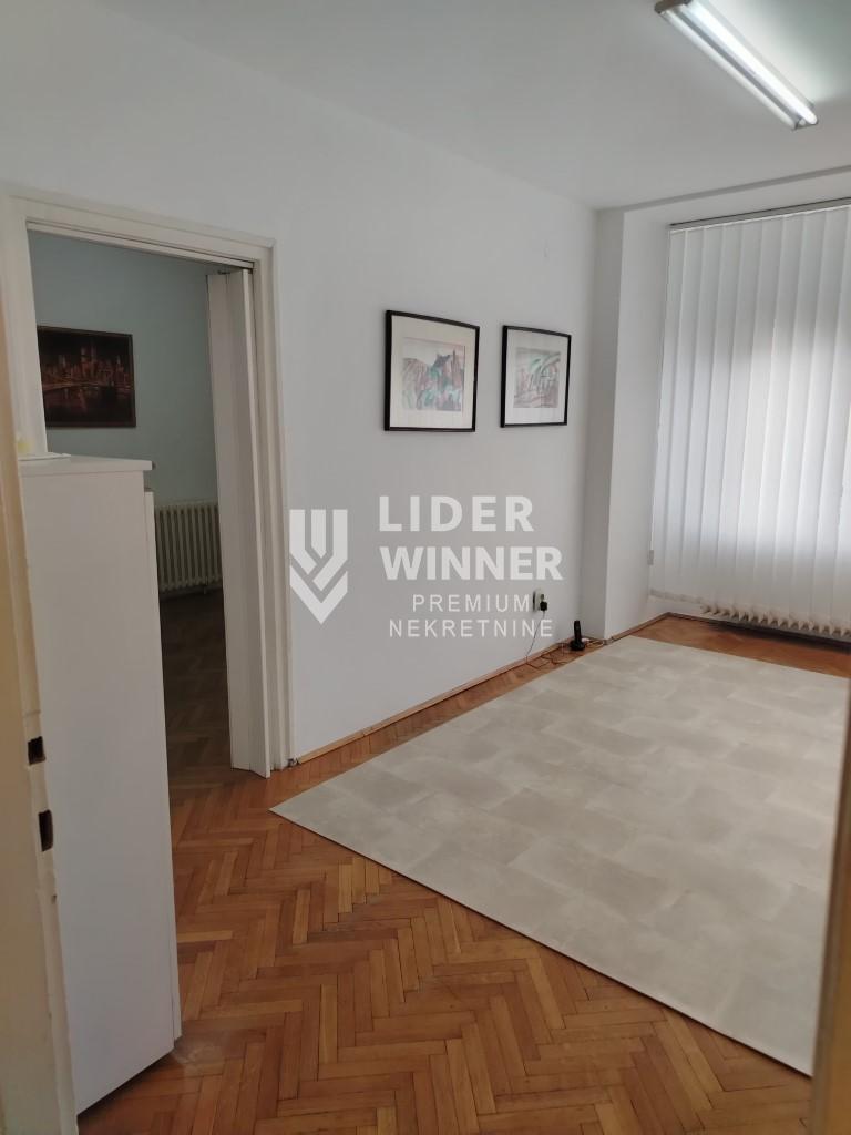 148120567-1-20260430193513 Trosoban stan za izdavanje, Topličin Venac, Beograd, 47m², 650 €/mes