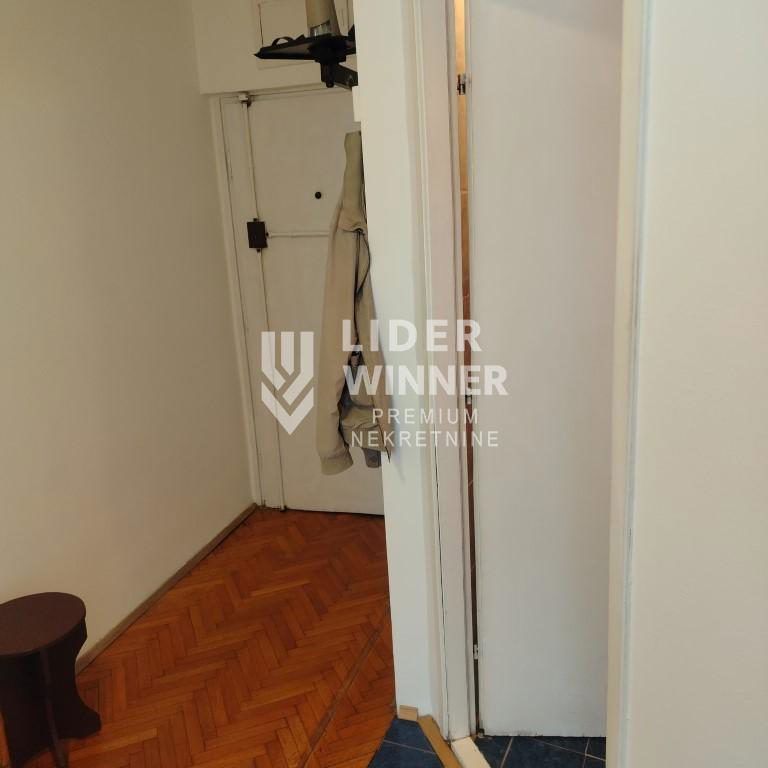 Trosoban stan za izdavanje, Topličin Venac, Beograd, 47m², 650 €/mes