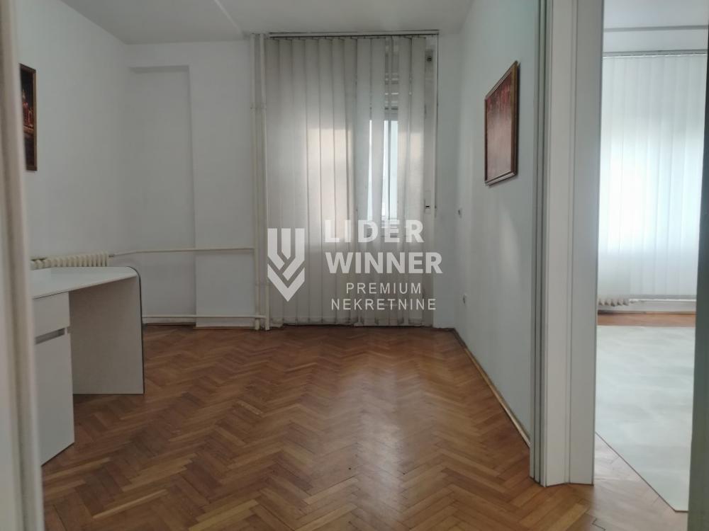 148120567-6-20260430193515 Trosoban stan za izdavanje, Topličin Venac, Beograd, 47m², 650 €/mes