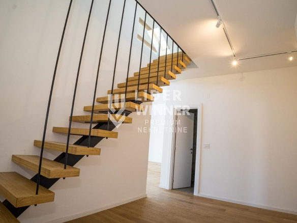Kuća Prodaja Beograd Kosmaj 250 m2