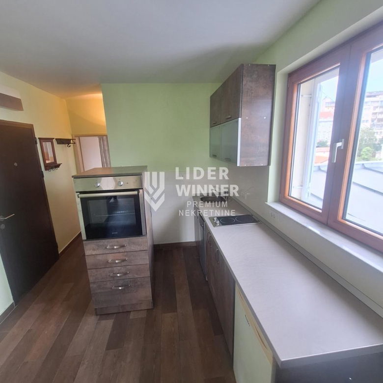 Jednoiposoban stan za izdavanje, Centar, Beograd, 38m², 670 €/mes