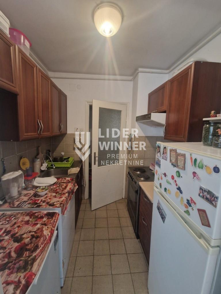 Troiposoban stan na prodaju, Čubura, Beograd, 77m², 270.000 €