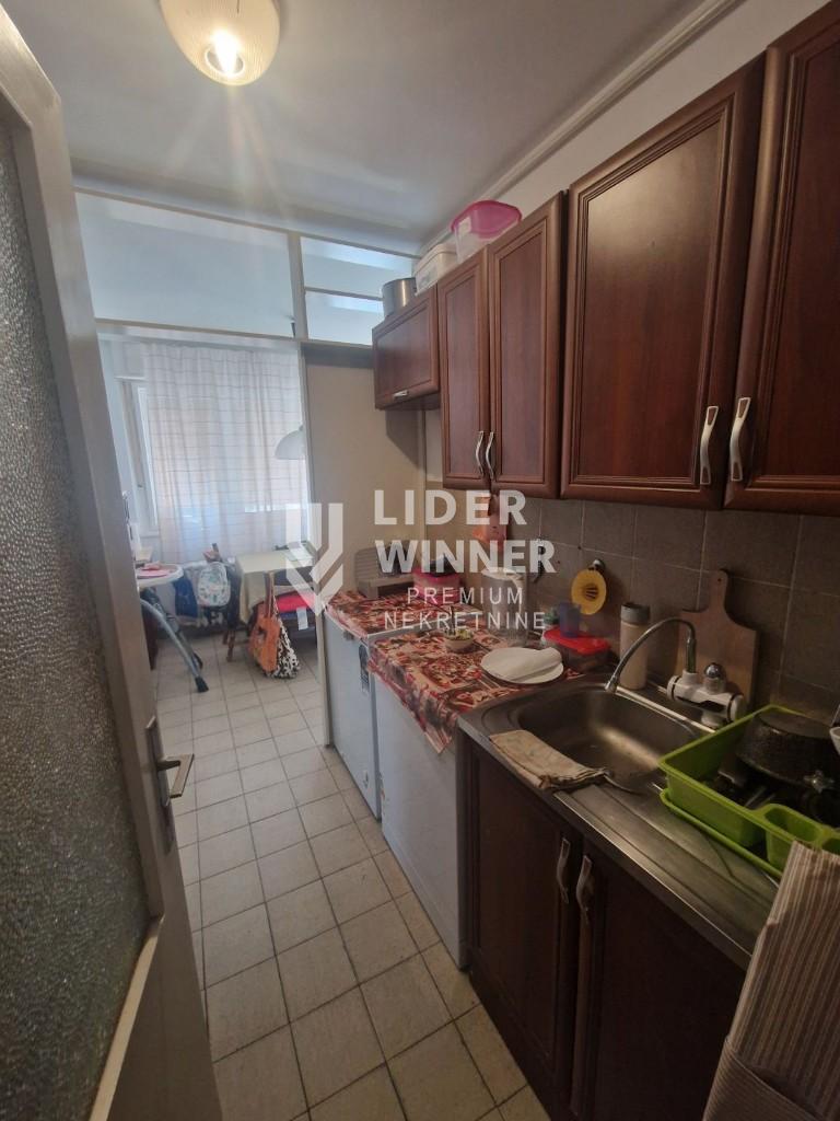 Troiposoban stan na prodaju, Čubura, Beograd, 77m², 270.000 €