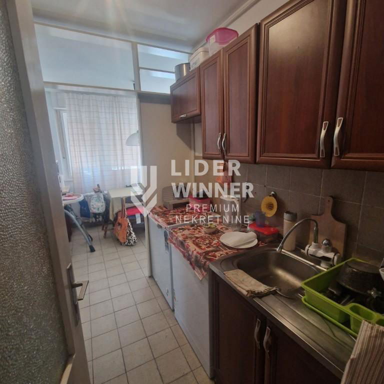 Troiposoban stan na prodaju, Čubura, Beograd, 77m², 270.000 €
