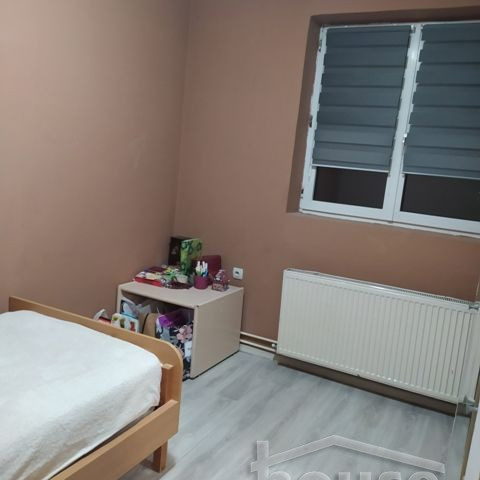 Kuća na prodaju, Čardak, Novi Sad, 189m², 210.000 €