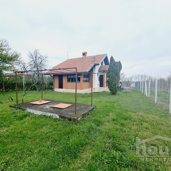 Kuća na prodaju, Čortanovci, Inđija, 200m², 111.000 €