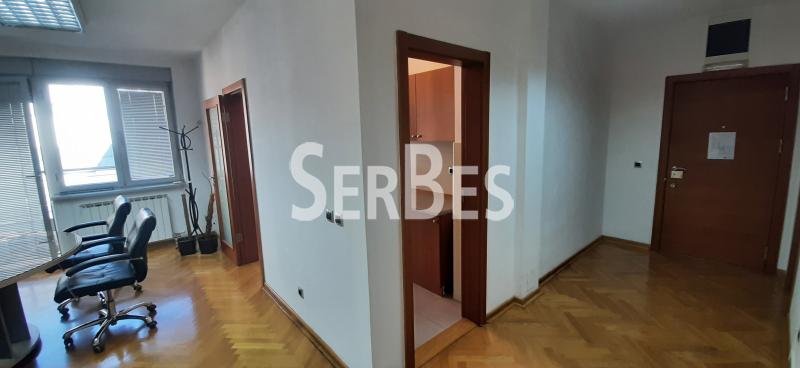 Lokal za izdavanje, Spens, Novi Sad, 117m², 1.170 €/mes
