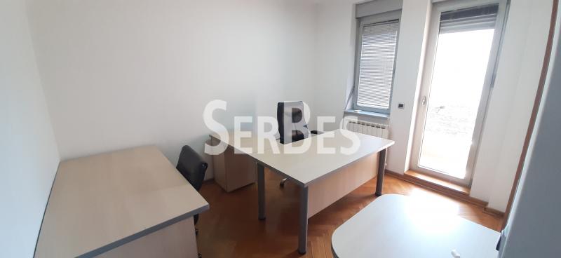 Lokal za izdavanje, Spens, Novi Sad, 117m², 1.170 €/mes