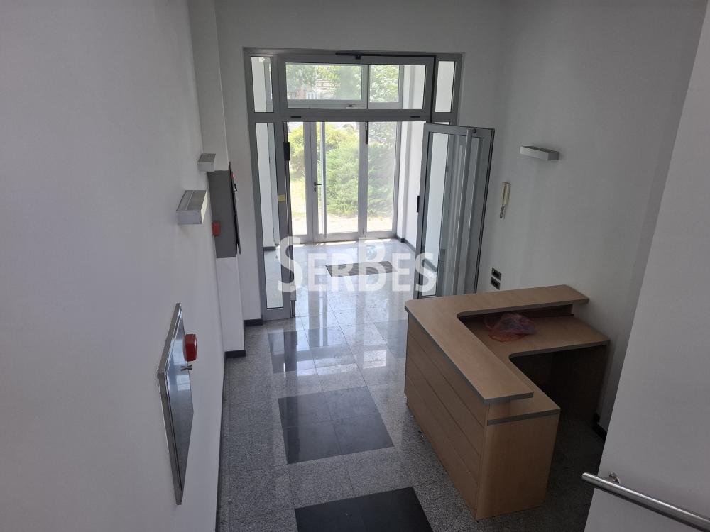 Lokal na prodaju, Salajka, Novi Sad, 736m², 1.165.600 €
