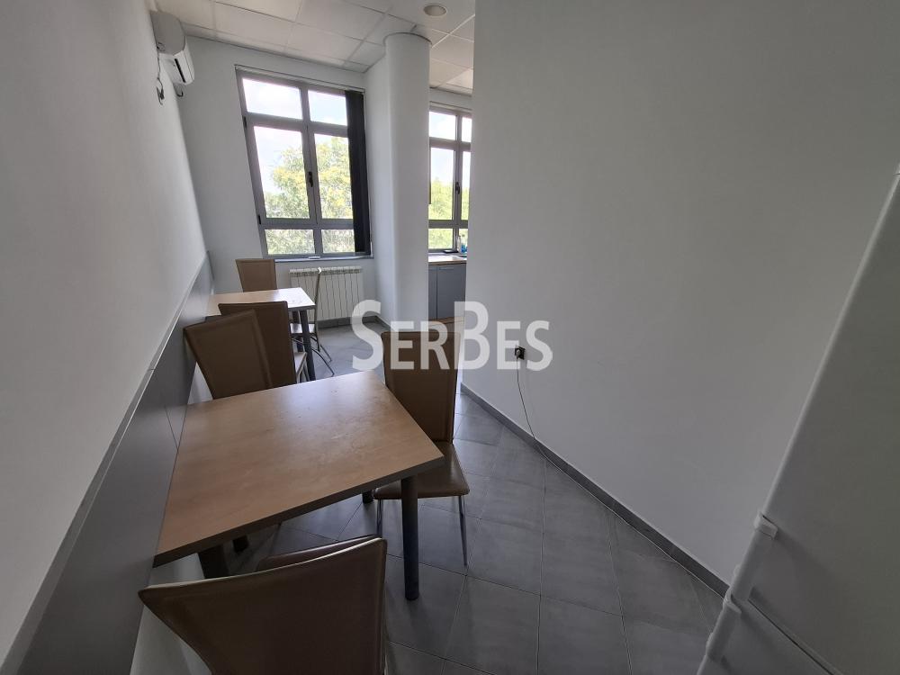 Lokal na prodaju, Salajka, Novi Sad, 736m², 1.165.600 €