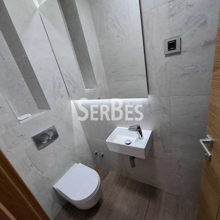 Četvorosoban stan na prodaju, Adamovićevo Naselje, Novi Sad, 240m², 618.000 €