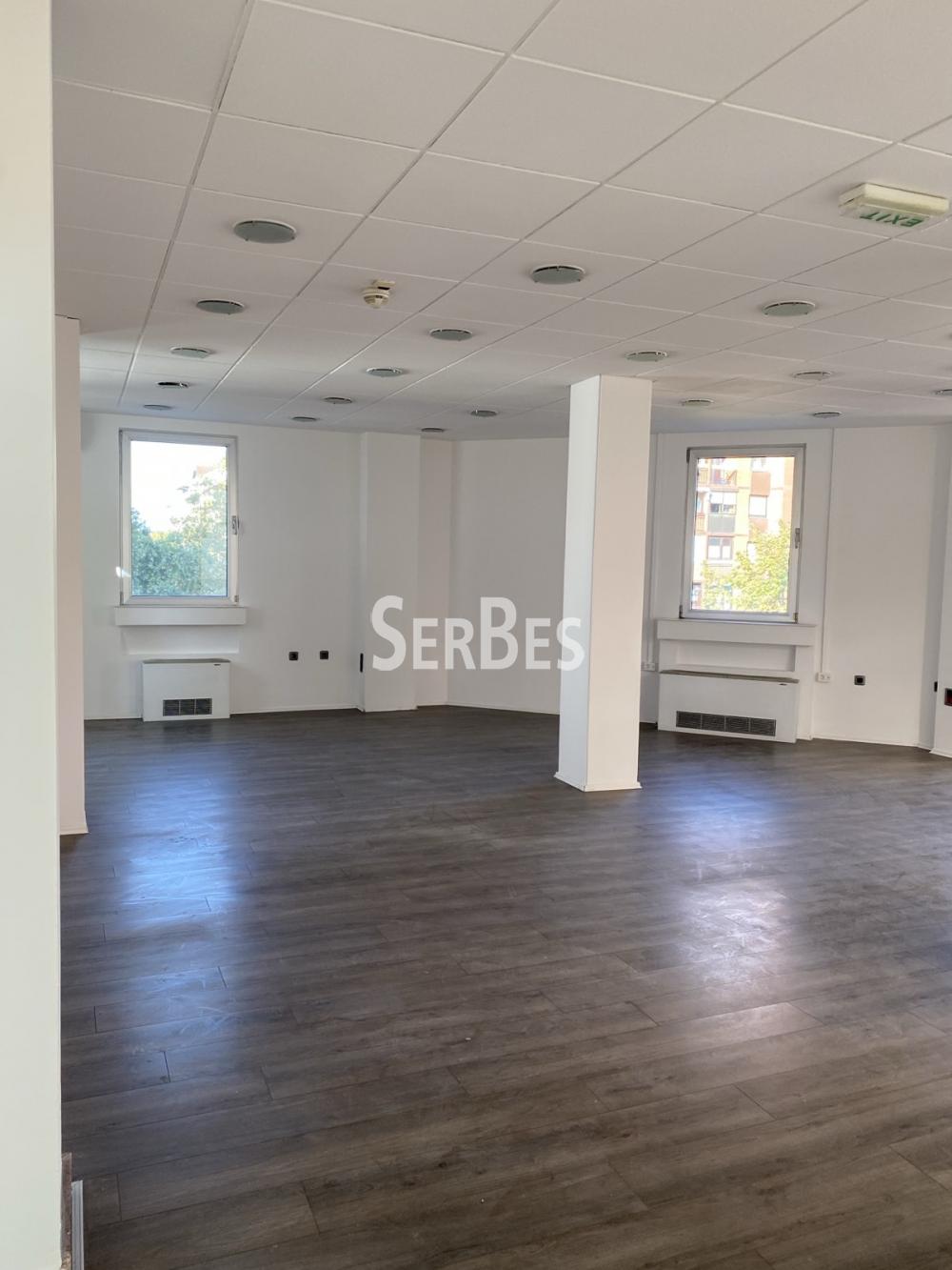 Lokal za izdavanje, Bulevar Oslobođenja, Novi Sad, 352m², 4.144 €/mes