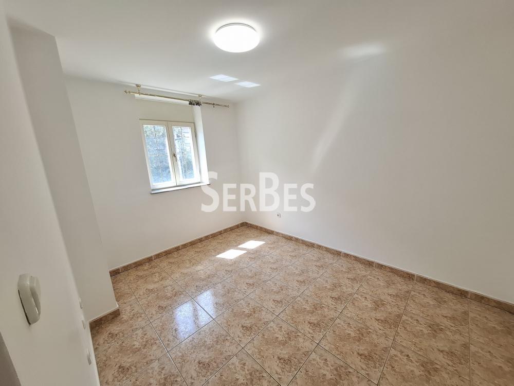 Lokal za izdavanje, Nova Detelinara, Novi Sad, 300m², 3.500 €/mes