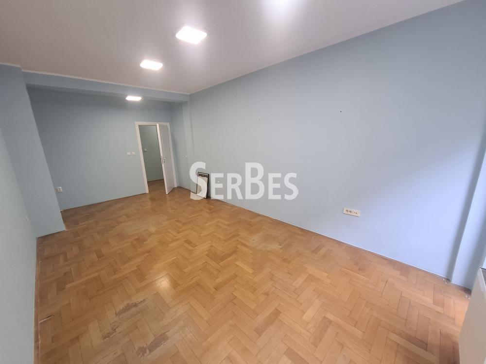 211001811-5-20260602175705 Trosoban stan na prodaju, Centar, Novi Sad, 78m², 257.500 €