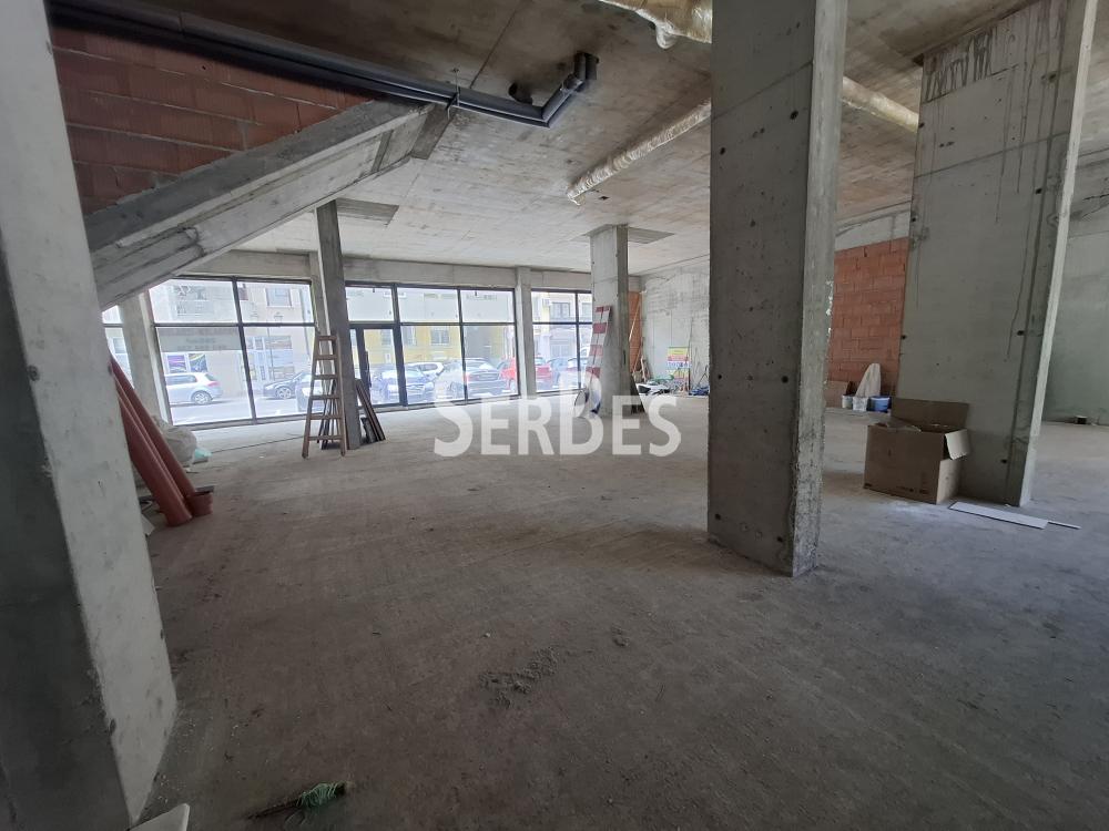 Lokal Izdavanje Novi Sad  260 m2