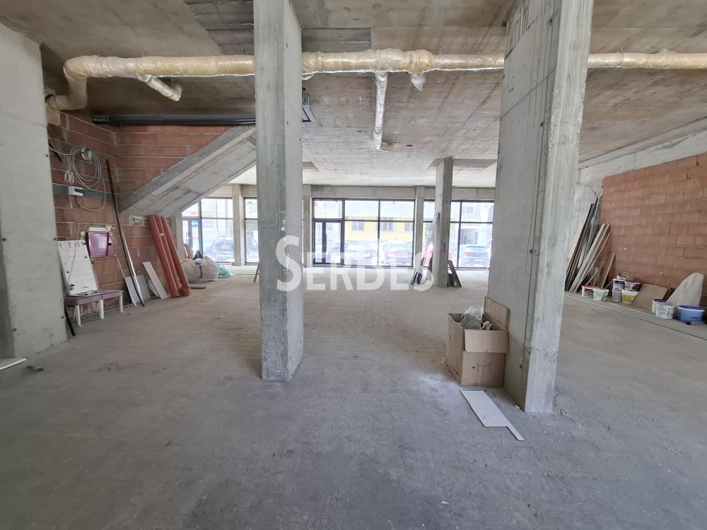 Lokal za izdavanje, Bulevar Oslobođenja, Novi Sad, 260m², 3.000 €/mes