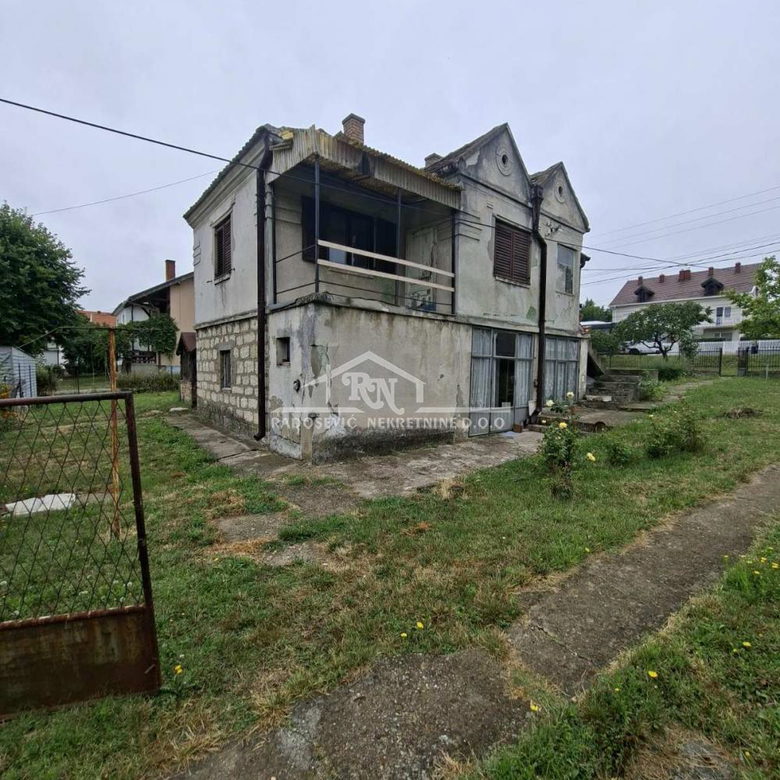 Kuća na prodaju, Sremčica, Beograd, 76m², 120.000 €