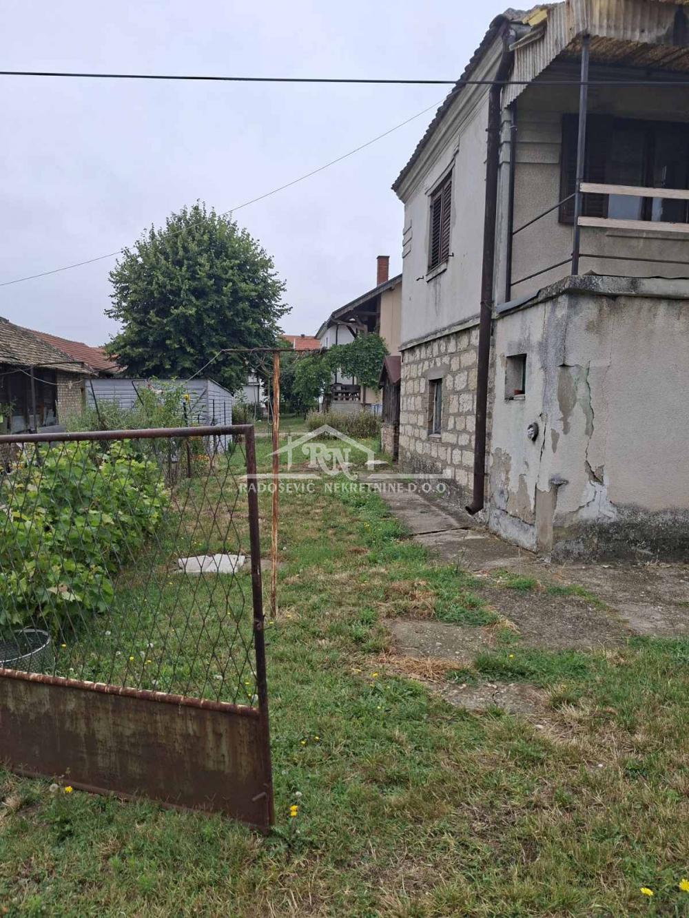 Kuća na prodaju, Sremčica, Beograd, 76m², 120.000 €