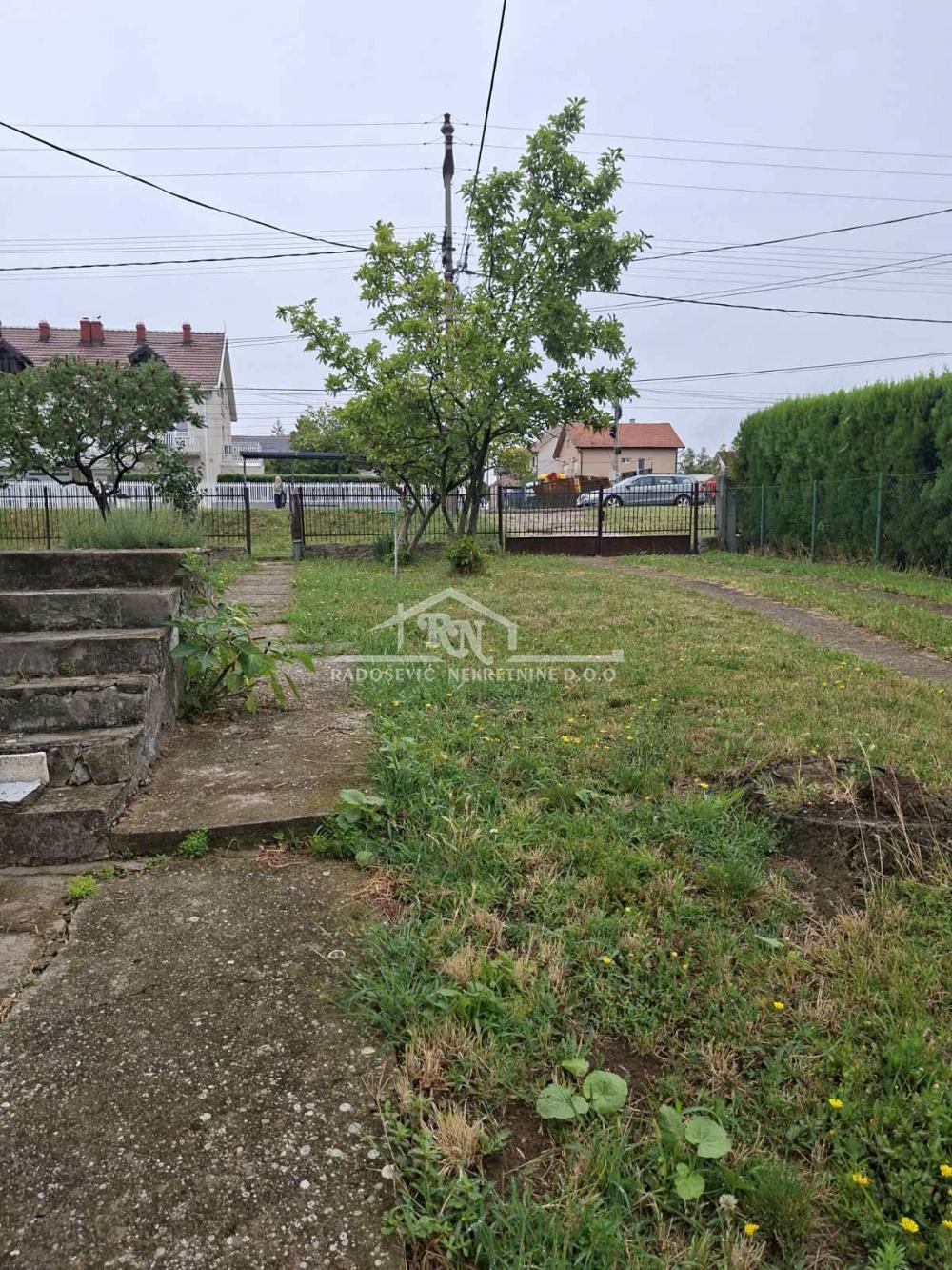 Kuća na prodaju, Sremčica, Beograd, 76m², 120.000 €