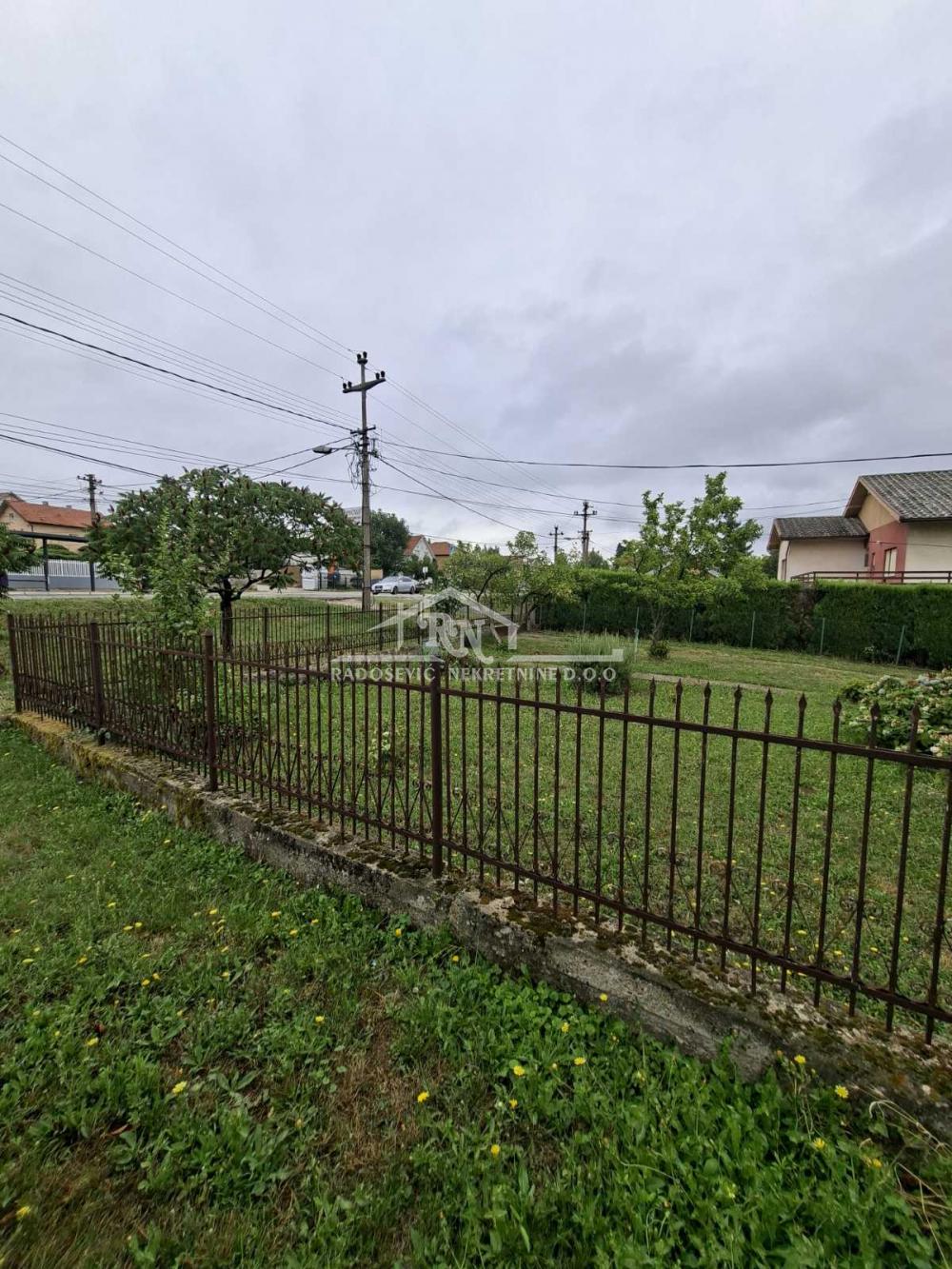 Kuća na prodaju, Sremčica, Beograd, 76m², 120.000 €