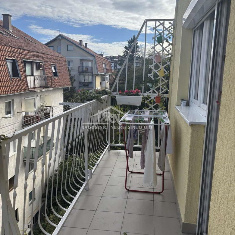 Dvoiposoban stan na prodaju, Bele Vode, Beograd, 66m², 120.000 €