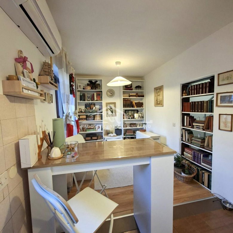 Kuća na prodaju, Ripanj, Beograd, 208m², 125.000 €