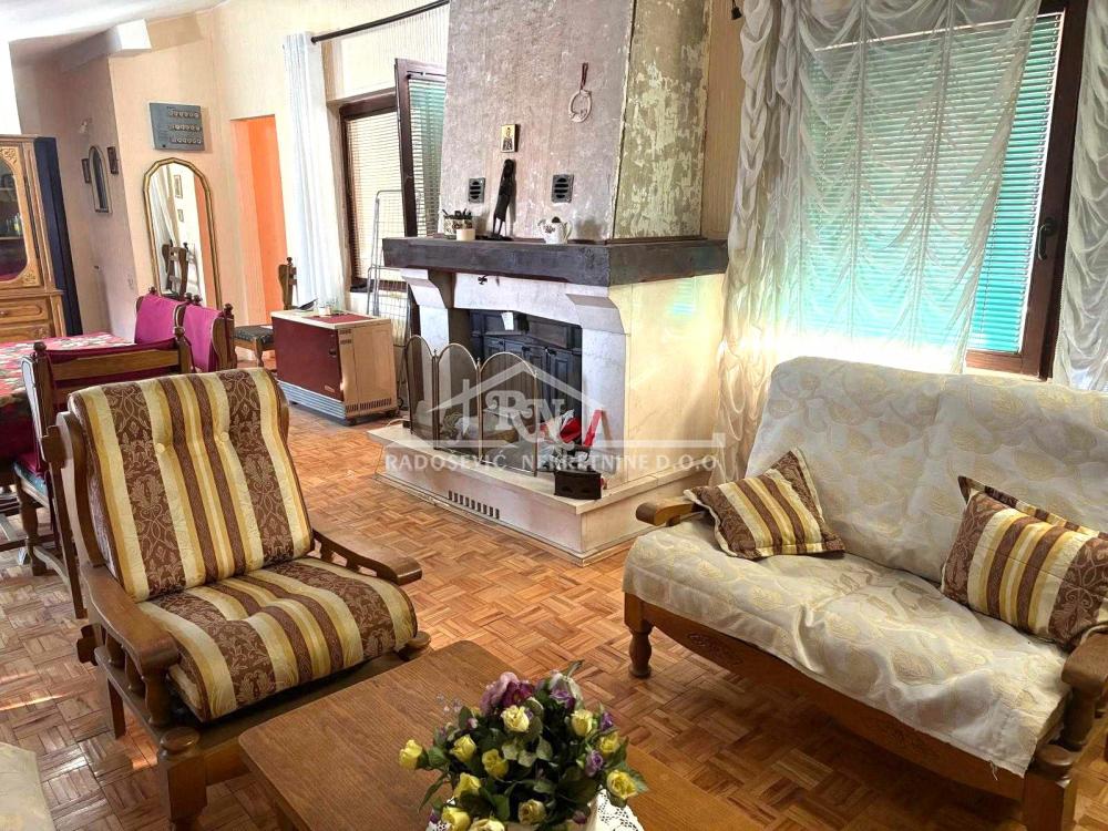 220001603-3-20260204122755 Trosoban stan na prodaju, Petlovo Brdo, Beograd, 88m², 126.000 €