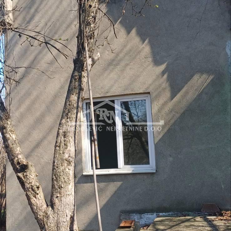 Kuća na prodaju, Resnik, Beograd, 65m², 200.000 €