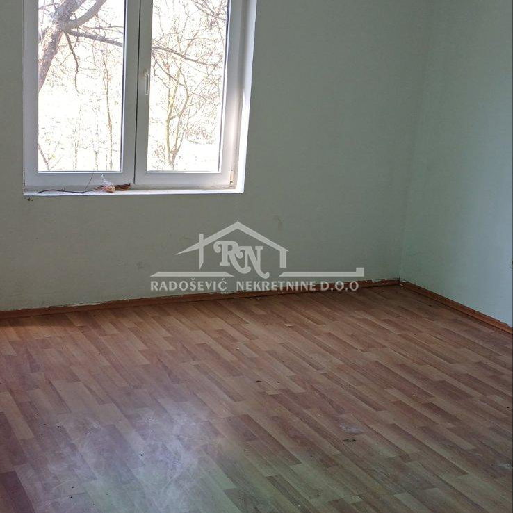 Kuća na prodaju, Resnik, Beograd, 65m², 200.000 €