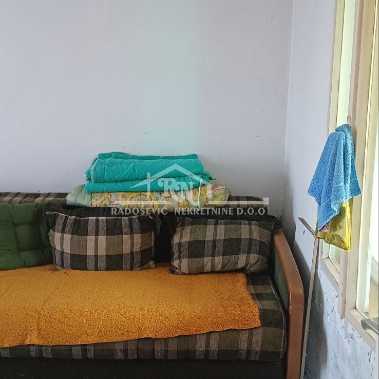 Kuća na prodaju, Resnik, Beograd, 65m², 200.000 €