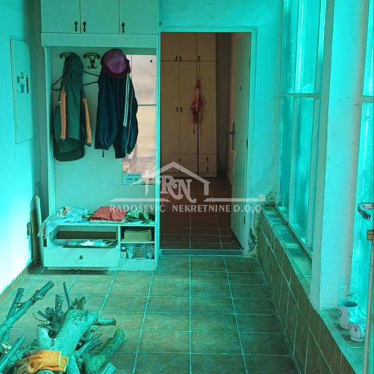 Kuća na prodaju, Resnik, Beograd, 65m², 200.000 €