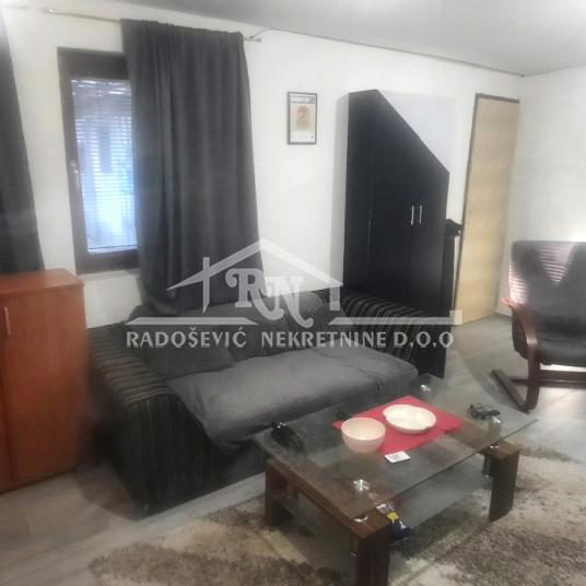 Jednoiposoban stan na prodaju, Hram Svetog Save, Beograd, 40m², 120.000 €