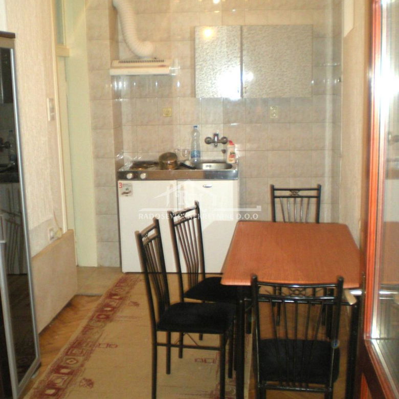 Jednoiposoban stan na prodaju, Hram Svetog Save, Beograd, 40m², 120.000 €