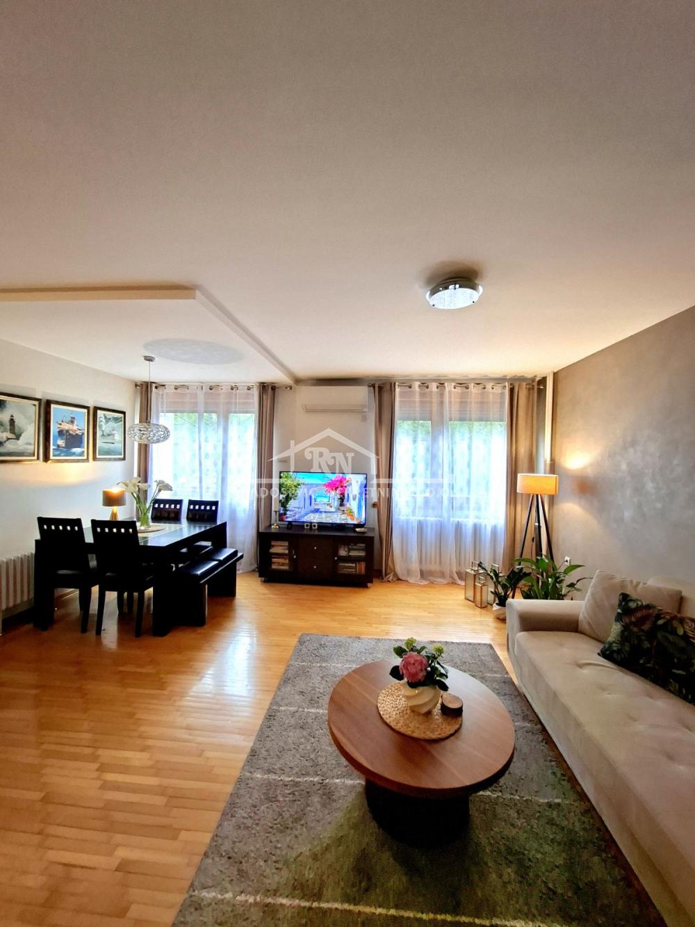 220001643-1-20260420164308 Trosoban stan na prodaju, Banjica, Beograd, 77m², 235.000 €