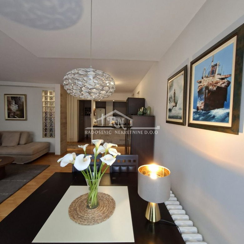 Trosoban stan na prodaju, Banjica, Beograd, 77m², 235.000 €
