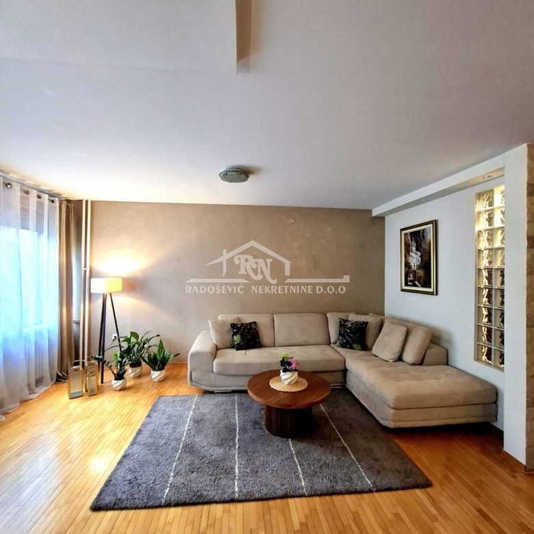 Trosoban stan na prodaju, Banjica, Beograd, 77m², 235.000 €