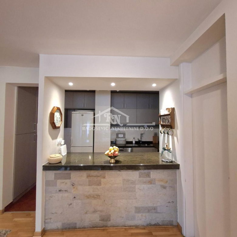 Trosoban stan na prodaju, Banjica, Beograd, 77m², 235.000 €