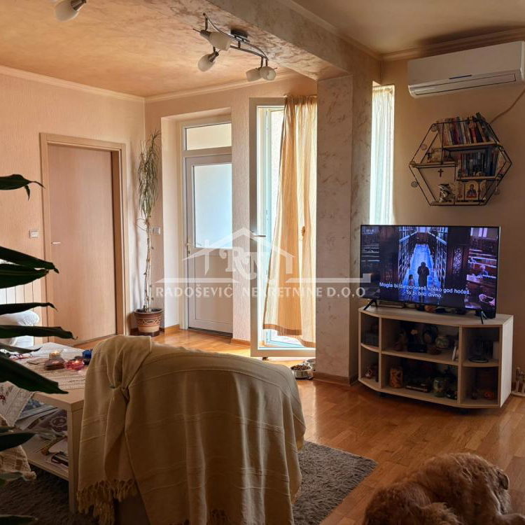 Stan Prodaja Beograd Petlovo Brdo 89 m2